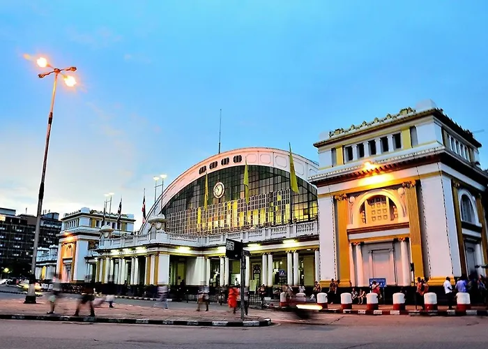 Loftel Station Hostel กรุงเทพมหานคร